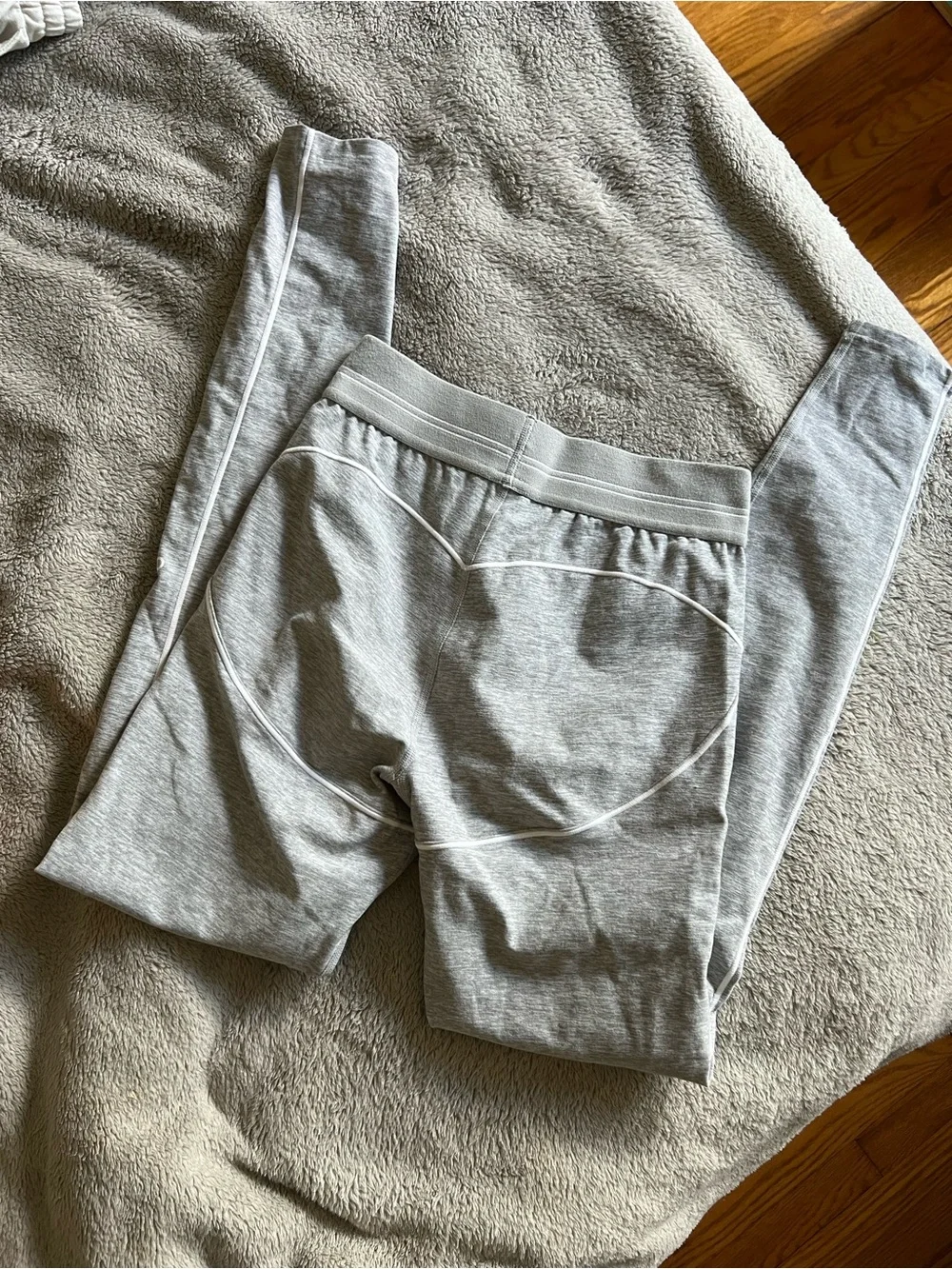Alo Yoga Alosoft Heart Throb 7/8 High Waist Legging Light Grey Small